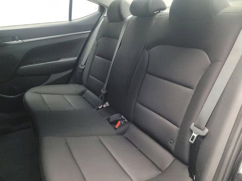 Used 2018 Hyundai Elantra SE w/ SE Connectivity Package 04 image 18