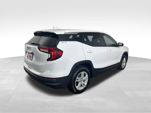 Used 2024 GMC Terrain SLE FWD image 6