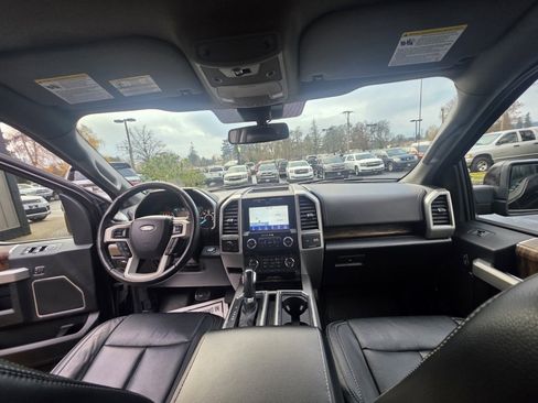 Used 2019 Ford F150 Lariat image 12