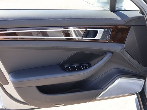 Certified 2022 Porsche Panamera Turbo S AWD/4WD image 15