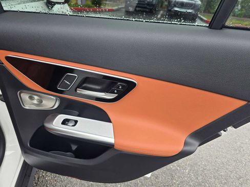 Used 2026 Mercedes-Benz GLC 300 image 13