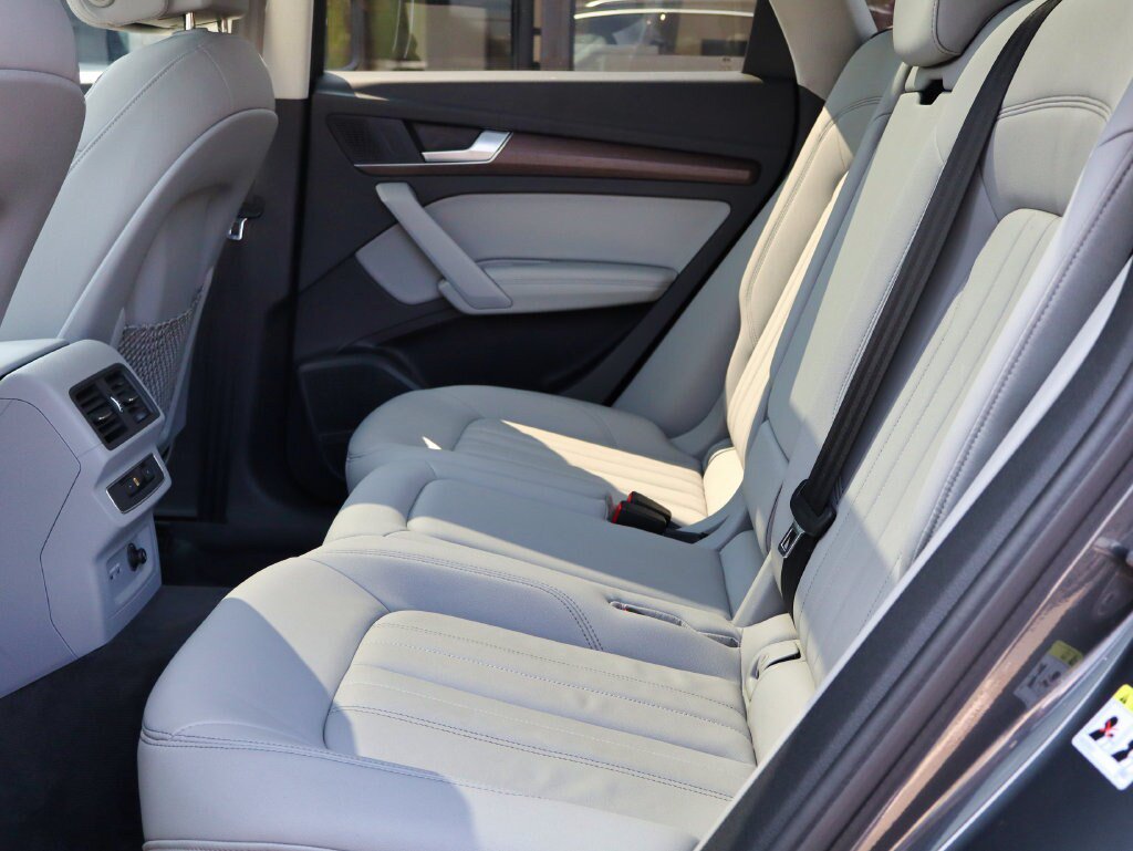 Used 2021 Audi Q5 2.0T Premium Plus w/ Premium Plus Package AWD/4WD image 42