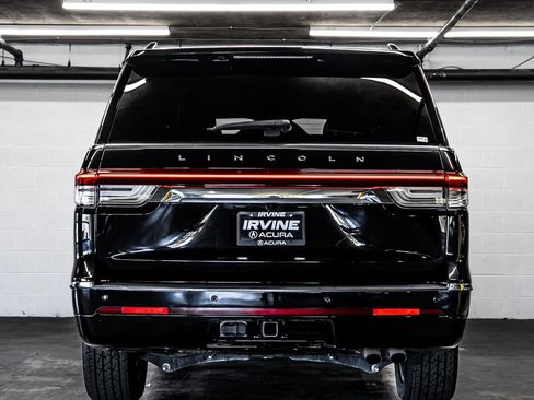Used 2024 Lincoln Navigator L 4WD image 4