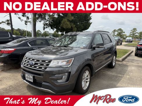 Certified 2017 Ford Explorer XLT w/ Equipment Group 202A FWD image 1