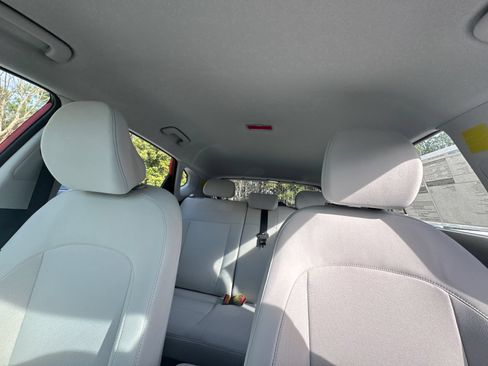 New 2026 Hyundai Kona SE FWD image 33