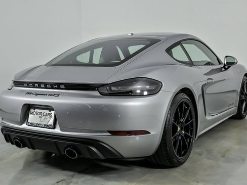 Used 2022 Porsche 718 Cayman GTS image 12