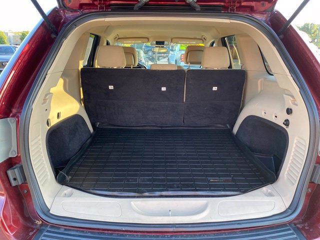 Used 2019 Jeep Grand Cherokee Laredo AWD/4WD image 7