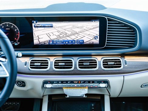 New 2026 Mercedes-Benz GLE 580 GLE 580 image 11