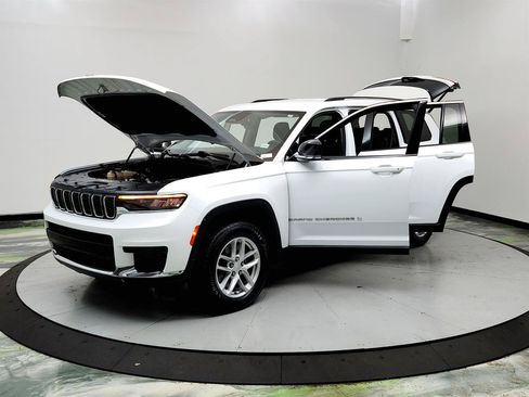 Used 2021 Jeep Grand Cherokee L Laredo w/ Luxury Tech Group I AWD/4WD image 9