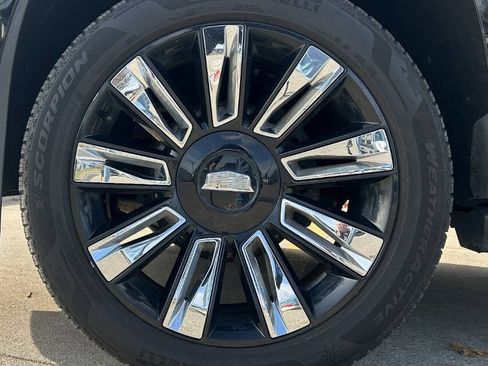 Used 2020 Cadillac Escalade ESV Platinum image 51