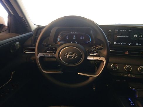 New 2026 Hyundai Elantra SE FWD image 12