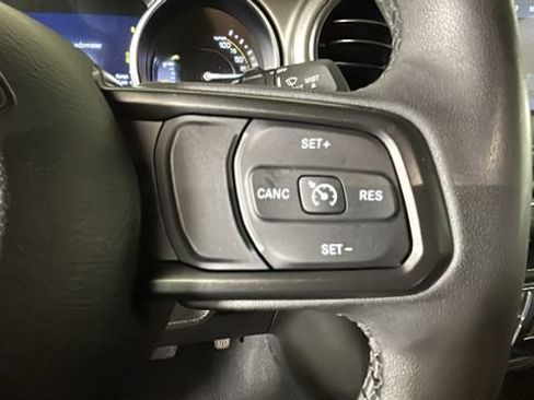 Used 2023 Jeep Wrangler Unlimited w/ Cold Weather Group AWD/4WD image 15