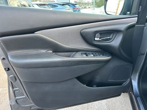 Used 2022 Nissan Murano S AWD/4WD image 14