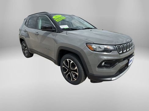 Used 2022 Jeep Compass Limited AWD/4WD image 6