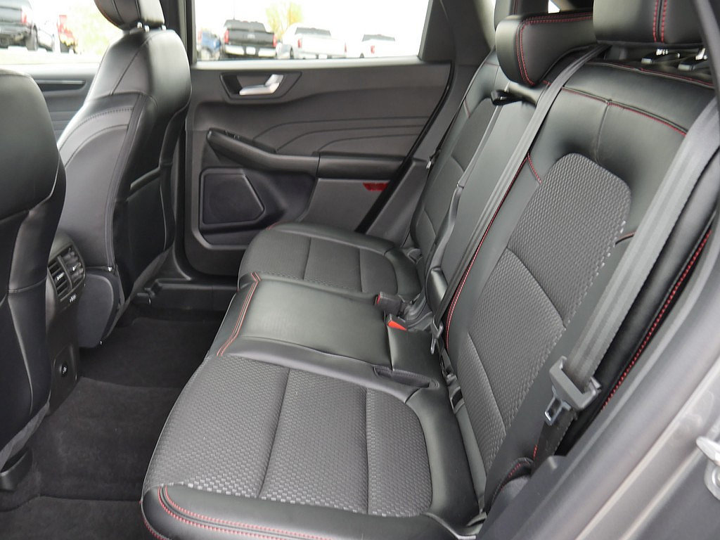 Used 2024 Ford Escape ST-Line w/ Tech Pack #1 AWD/4WD image 16