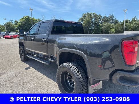 Used 2024 Chevrolet Silverado 3500 High Country w/ High Country Premium Package AWD/4WD image 5
