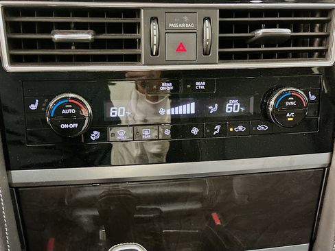 Used 2024 INFINITI QX80 Luxe image 24