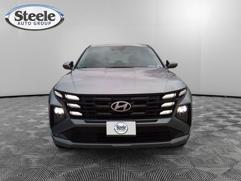 Certified 2025 Hyundai Tucson SE image 8