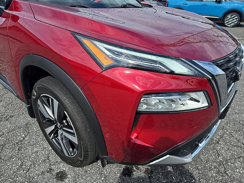Certified 2023 Nissan Rogue Platinum w/ Platinum Premium Package AWD/4WD image 6