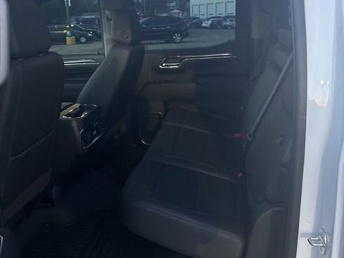 Certified 2024 Chevrolet Silverado 1500 LTZ w/ LTZ Premium Package AWD/4WD image 9
