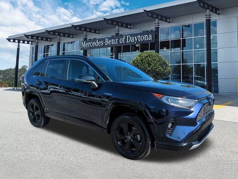 Used 2020 Toyota RAV4 XSE image 2