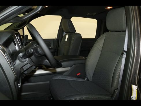 New 2026 RAM 2500 Big Horn AWD/4WD image 15