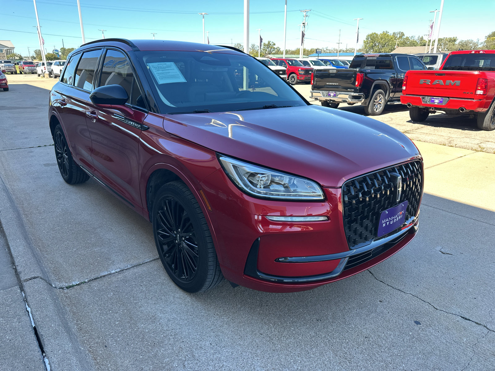 Used 2024 Lincoln Corsair Reserve w/ Jet Appearance Package AWD/4WD image 8