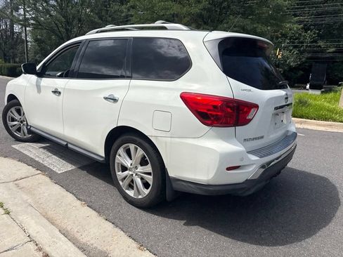 Used 2018 Nissan Pathfinder SL w/ SL Premium Package AWD/4WD image 6