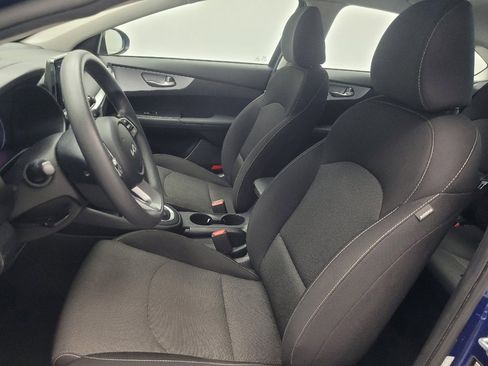 Used 2023 Kia Forte LXS image 17
