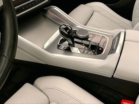 Certified 2023 BMW X6 xDrive40i w/ M Sport Package AWD/4WD image 22