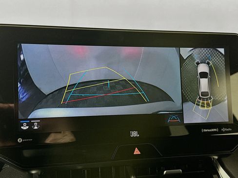 Used 2021 Toyota Venza Limited w/ Carpet Mat Package (TMS) image 14