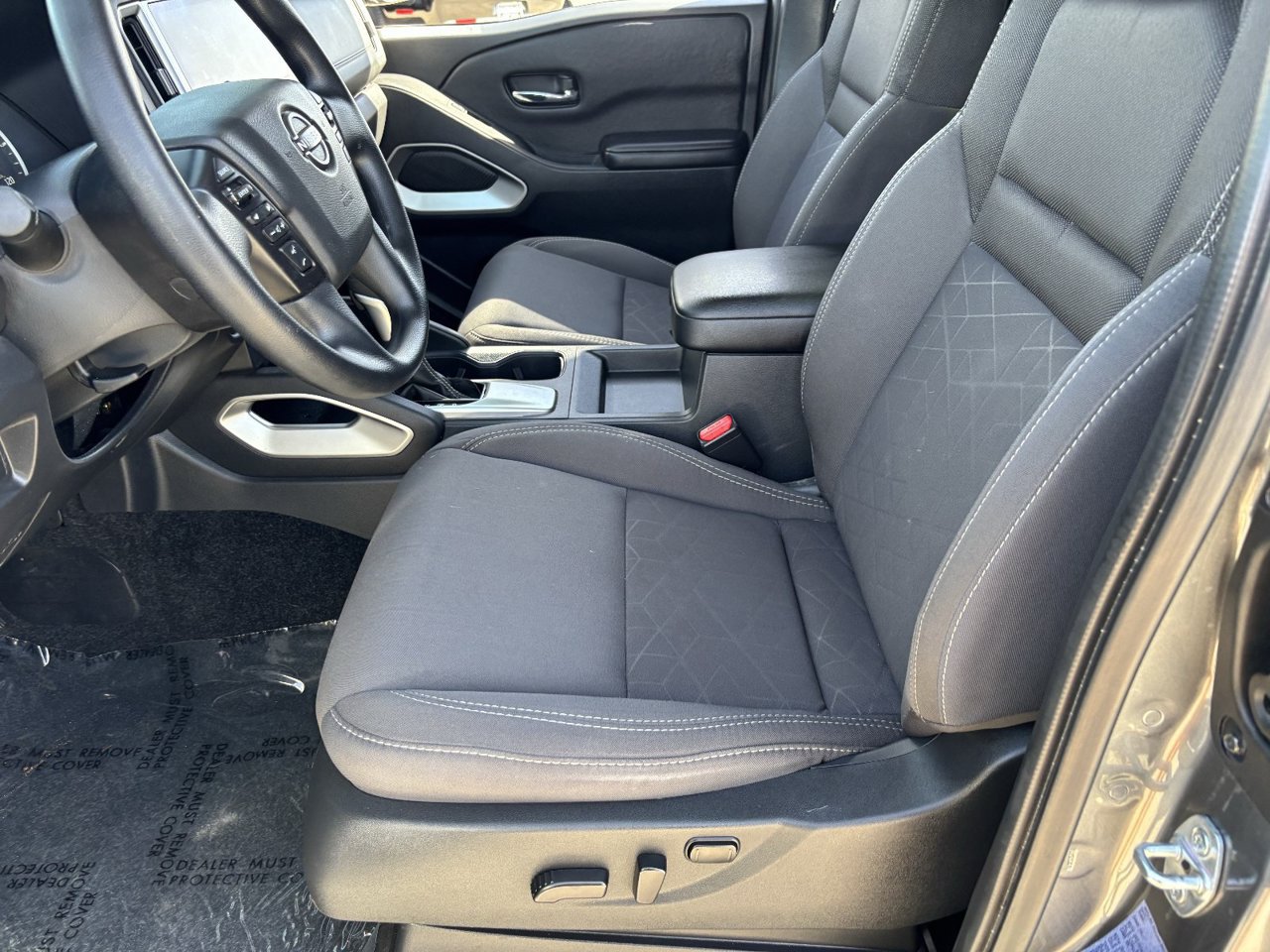 Used 2025 Nissan Frontier SV AWD/4WD image 18