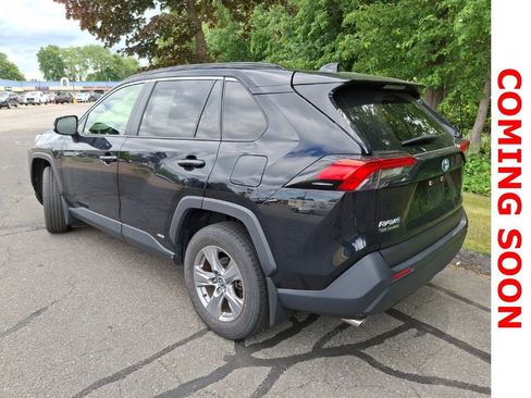 Used 2022 Toyota RAV4 XLE w/ Convenience Package AWD/4WD image 8