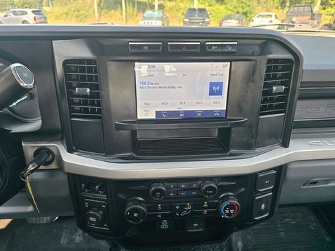Used 2024 Ford F250 XL w/ FX4 Off-Road Package AWD/4WD image 26