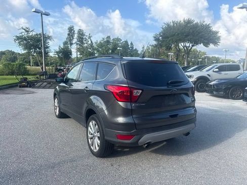 Used 2019 Ford Escape SEL FWD image 4