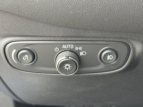 Used 2024 Chevrolet Equinox Premier w/ LPO, Cargo Package FWD image 28