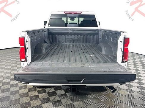 Used 2024 Chevrolet Silverado 3500 High Country w/ High Country Premium Package image 6