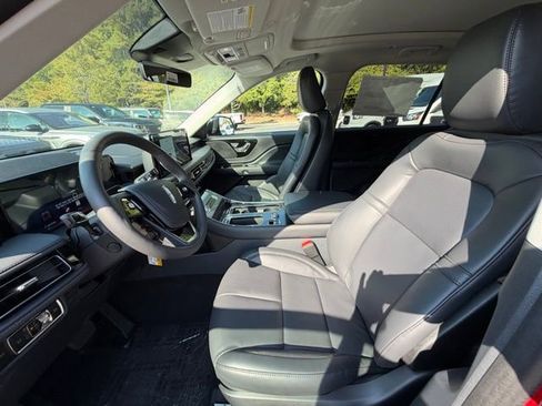 New 2025 Lincoln Aviator 2WD w/ Jet Appearance Package image 13