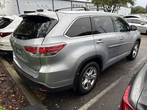 Used 2015 Toyota Highlander Limited AWD/4WD image 4