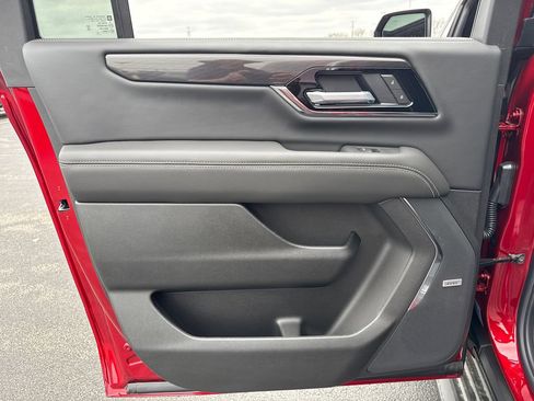 New 2026 GMC Yukon XL Elevation w/ Elevation Premium Package image 33