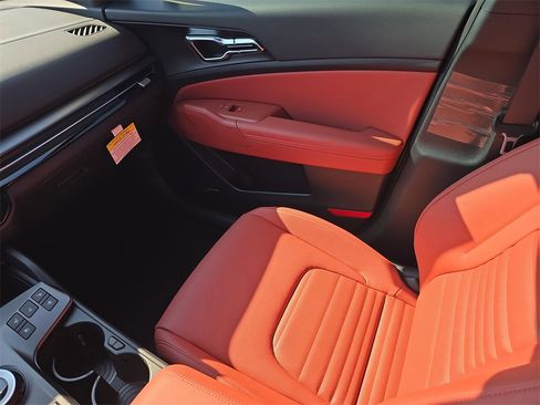 New 2026 Kia Sportage SX Prestige image 16