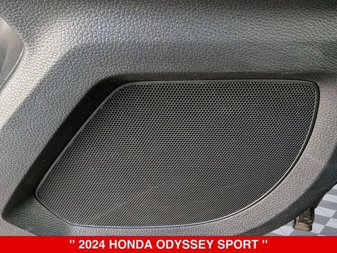 Used 2024 Honda Odyssey Sport image 13