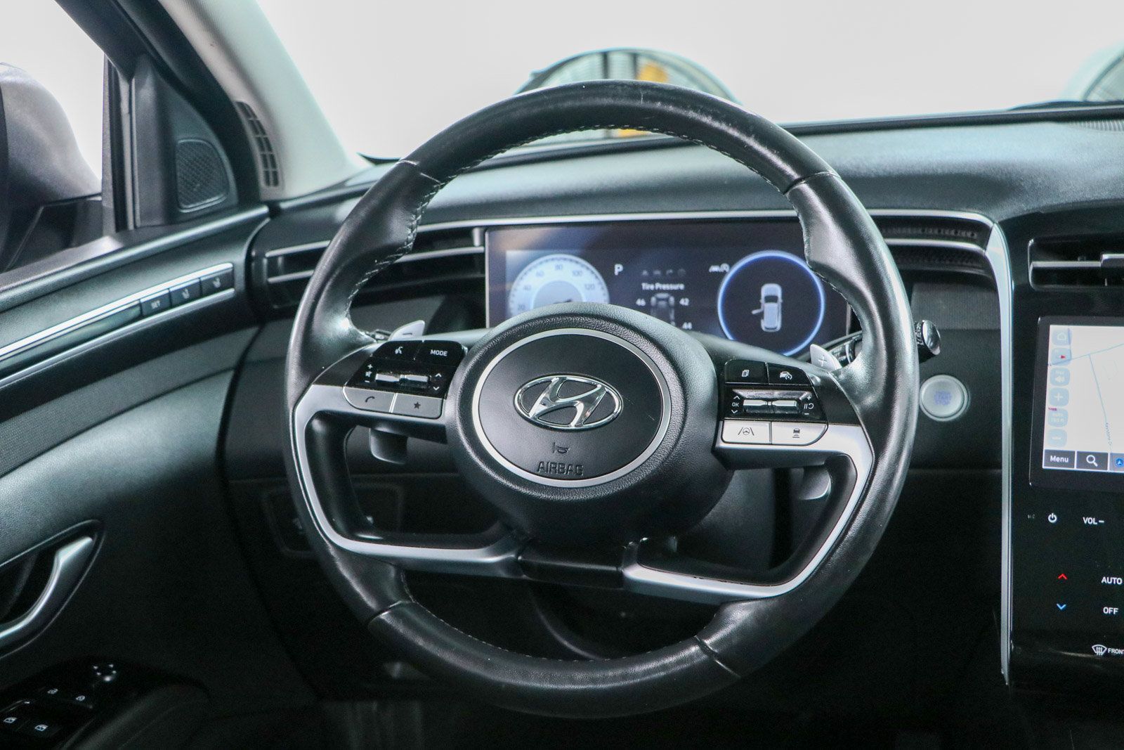 Used 2024 Hyundai Tucson Limited FWD image 12