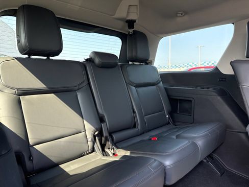 Used 2025 Ford Expedition Active AWD/4WD image 9