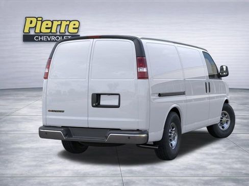 New 2026 Chevrolet Express 2500 w/ Driver Convenience Package RWD image 4