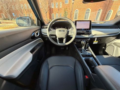 New 2026 Jeep Compass Limited image 13