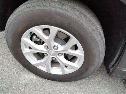 Used 2023 Jeep Grand Cherokee L Limited w/ Luxury Tech Group II image 18