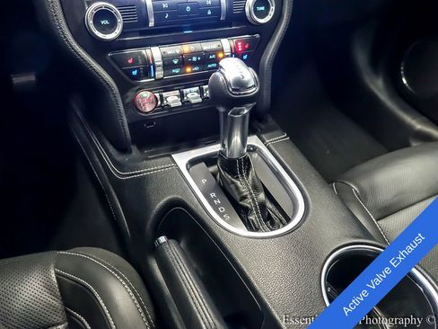 Used 2022 Ford Mustang GT Premium w/ Equipment Group 401A RWD image 17