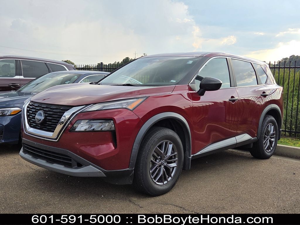 Used 2023 Nissan Rogue S AWD/4WD image 1