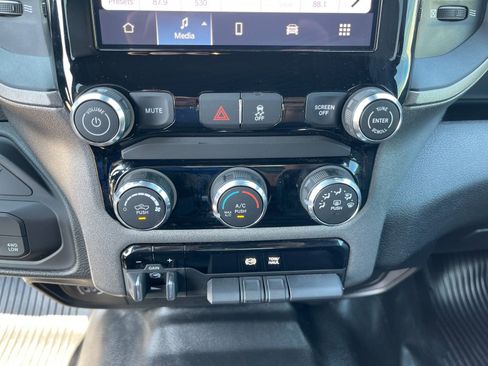 Used 2025 RAM 2500 Tradesman AWD/4WD image 21